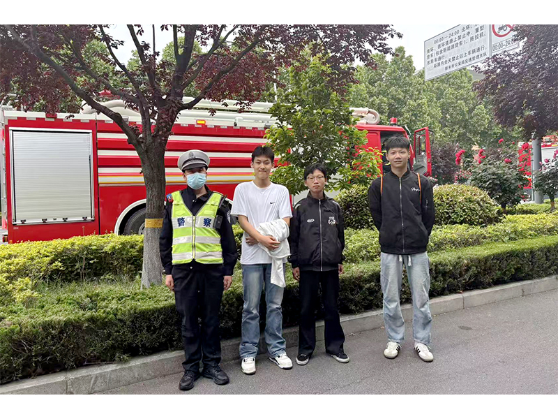 一中三名学生教科书式救火获赞誉
